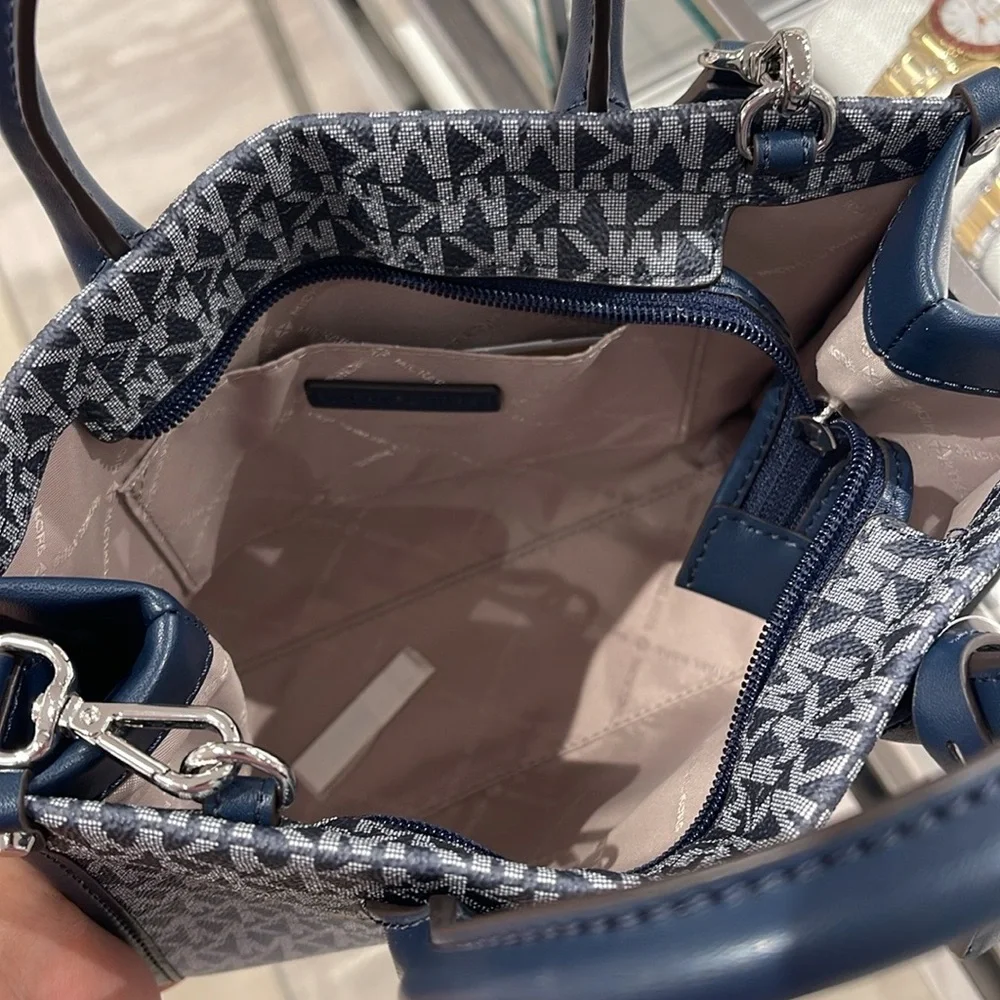 MICHAEL KORS Mirella Sm Ombré Signature Logo SHOPPER TZ XBODY Crossbody Satchel - Picture 11 of 16